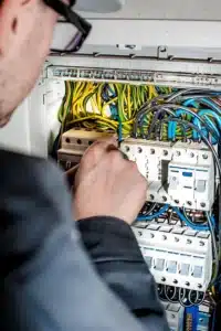 electrician 1080573 1280
